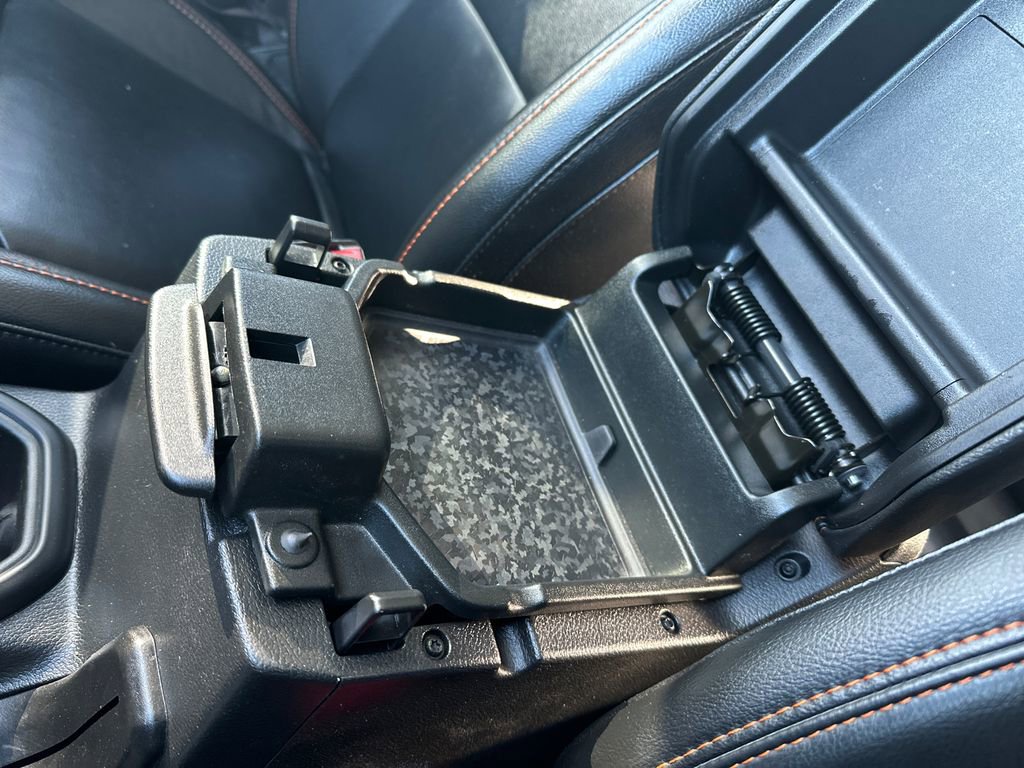 Used 2023 Jeep Gladiator Mojave w/ Cold Weather Group image 17