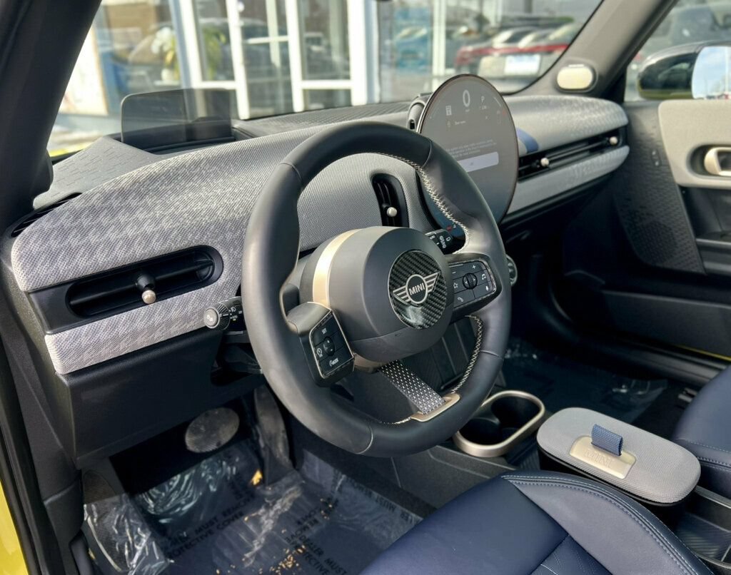 Used 2025 MINI Cooper S FWD image 13