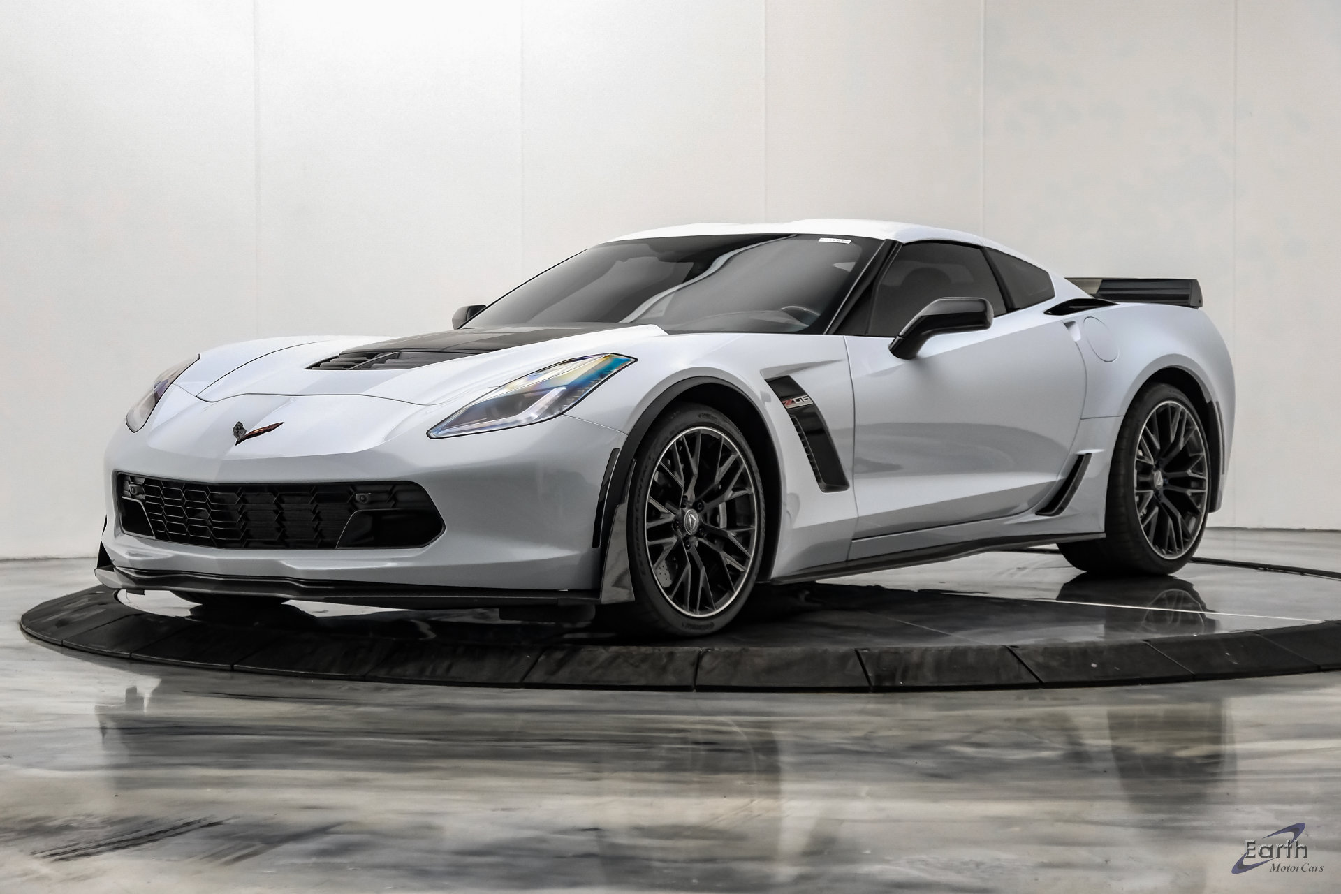 Used 2019 Chevrolet Corvette Z06 RWD image 4