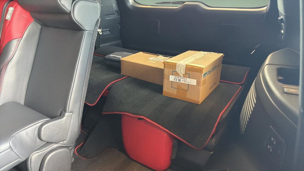 Used 2025 Lexus LX 700h F Sport w/ Accessory Package (Z1) image 16