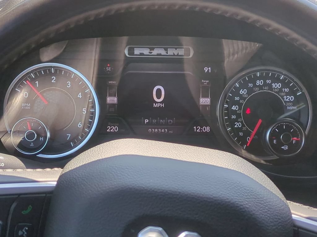 Used 2022 RAM 1500 Big Horn AWD/4WD image 17