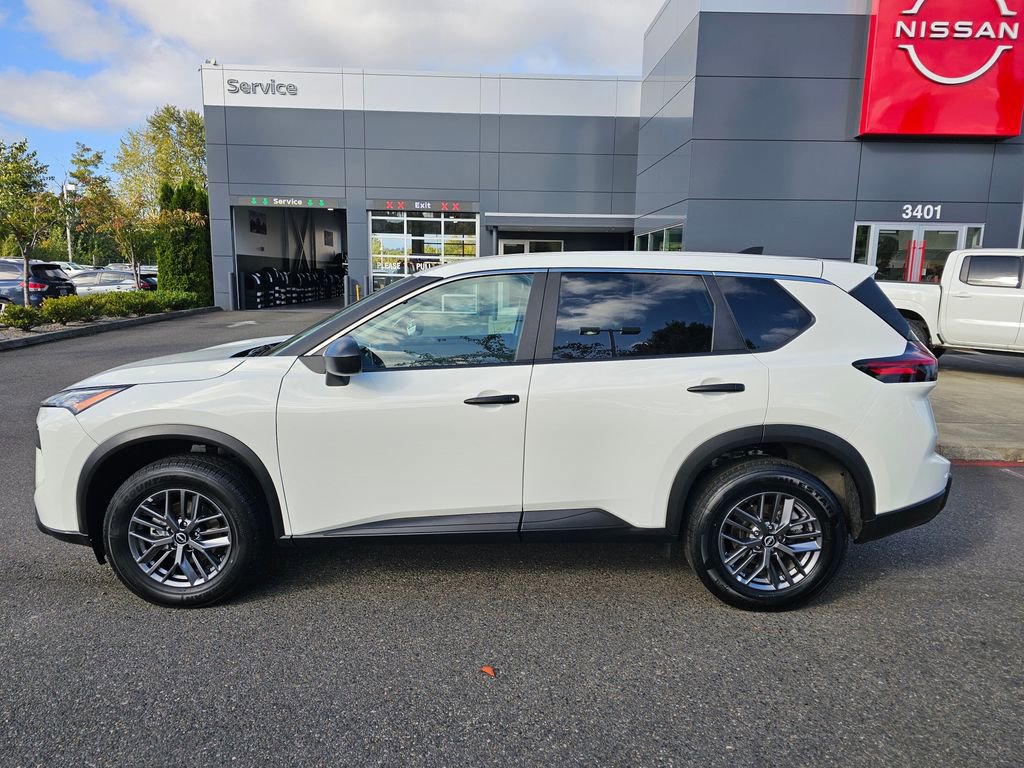Certified 2024 Nissan Rogue S image 8