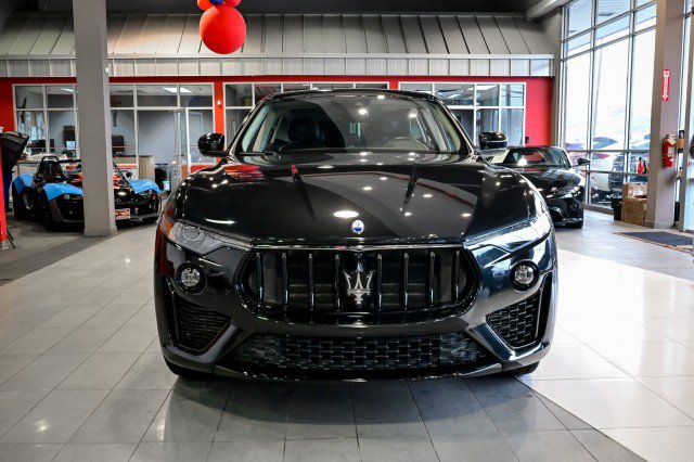 Used 2022 Maserati Levante Modena AWD/4WD image 2
