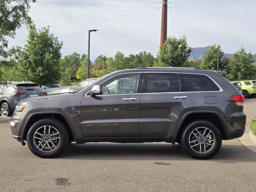 Used 2019 Jeep Grand Cherokee Limited AWD/4WD image 8