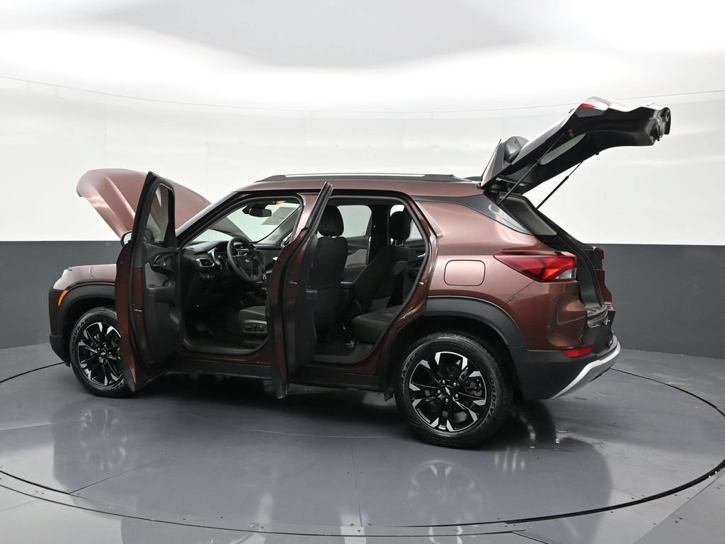 Used 2022 Chevrolet TrailBlazer LT FWD image 32