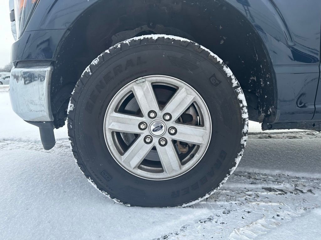 Used 2023 Ford F150 XLT w/ Trailer Tow Package image 9