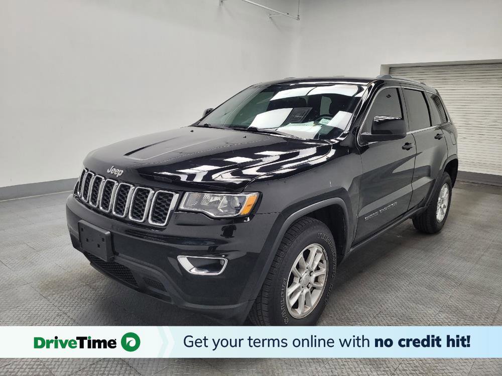 Used 2019 Jeep Grand Cherokee Laredo image 1