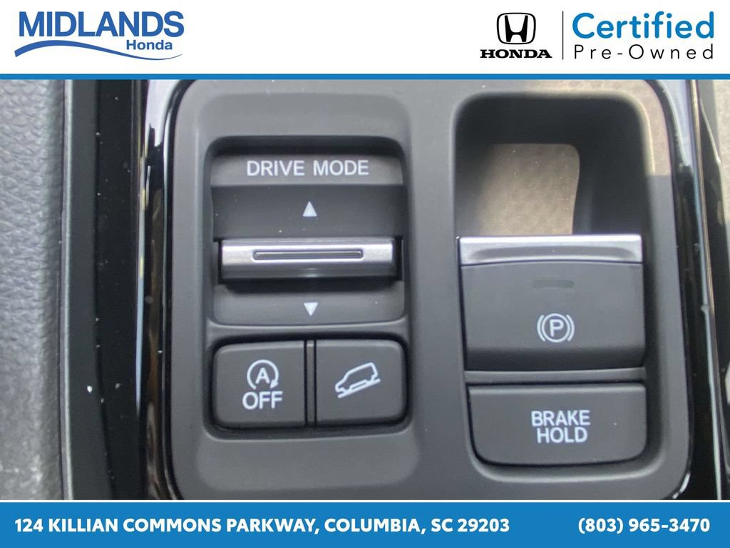 Used 2025 Honda Pilot Touring image 29