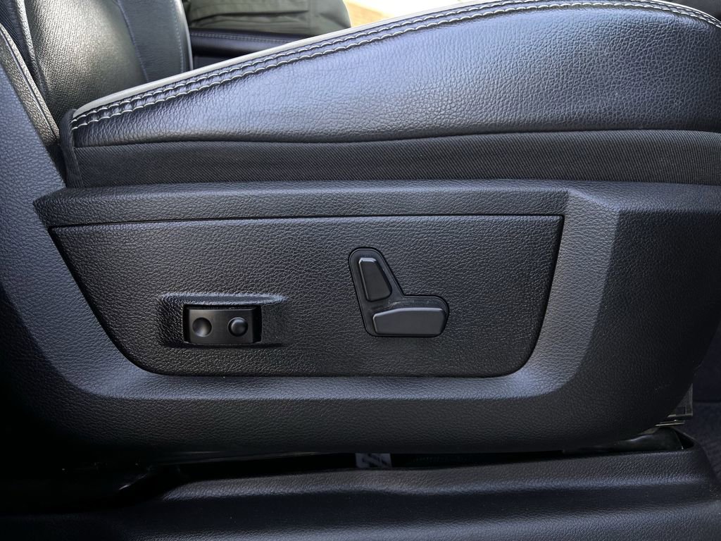 Used 2024 RAM 2500 Laramie image 30