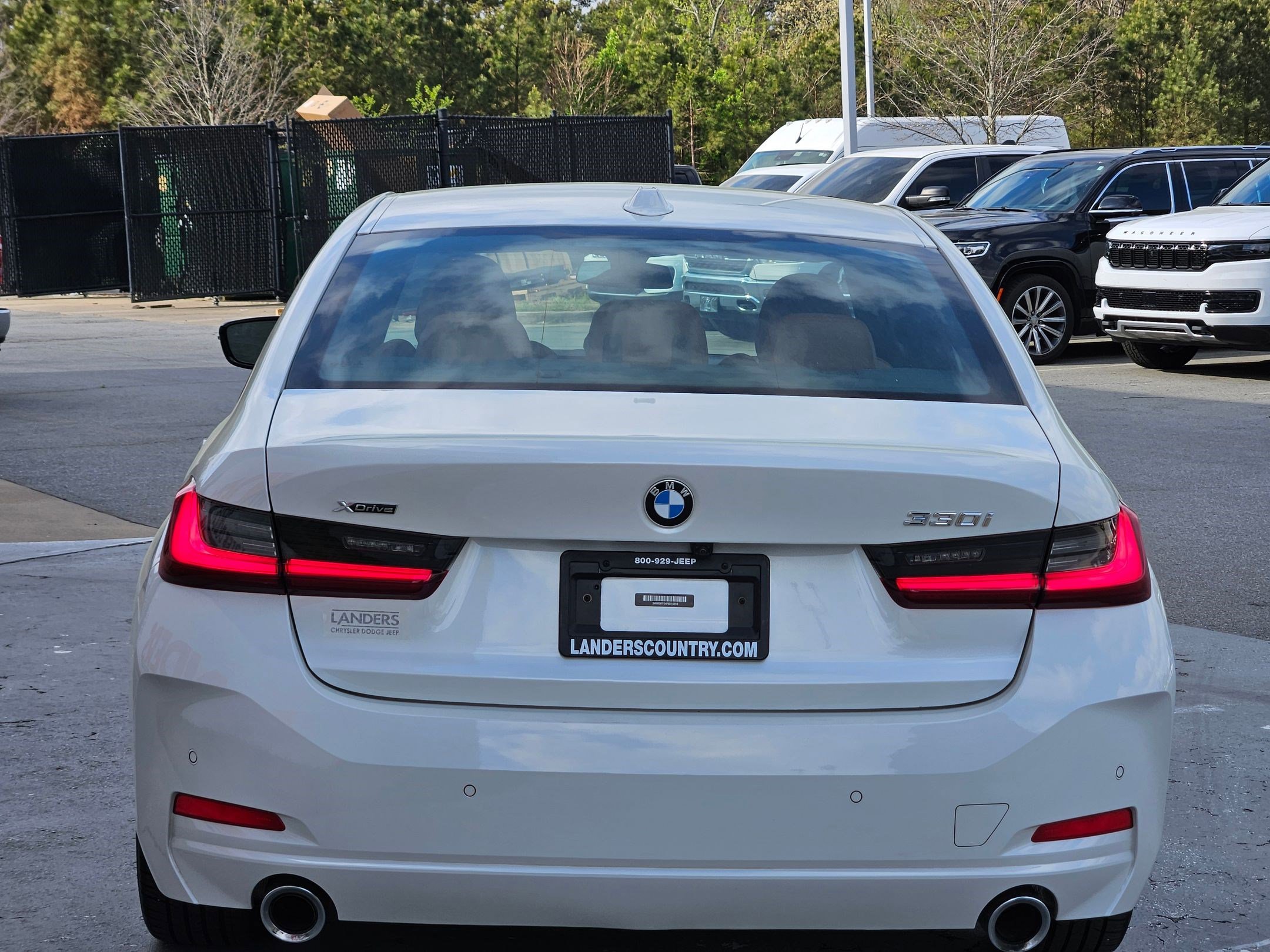 Used 2023 BMW 330i xDrive Sedan image 6