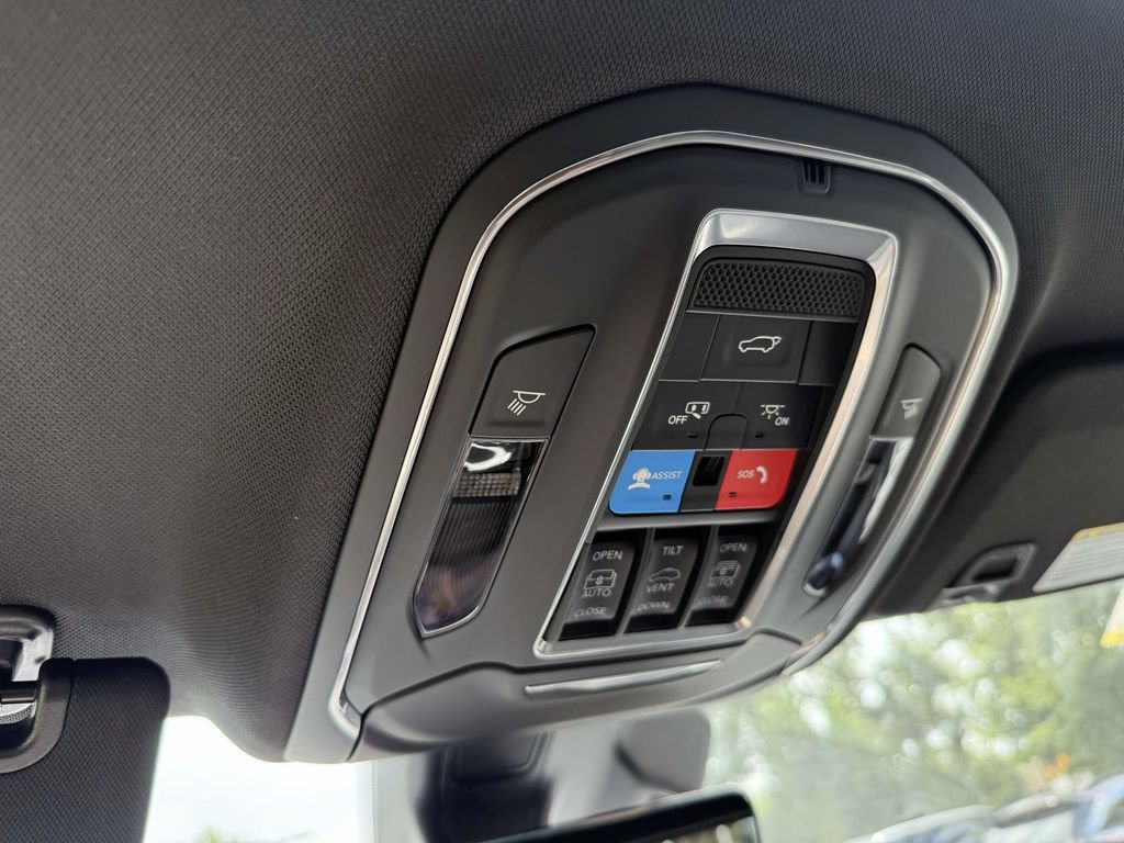 New 2027 Jeep Grand Cherokee Limited AWD/4WD image 28