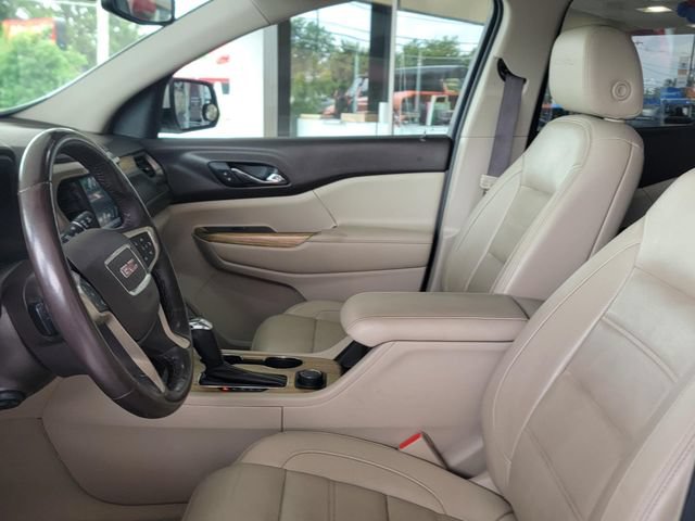 Used 2018 GMC Acadia Denali w/ Technology Package AWD/4WD image 9