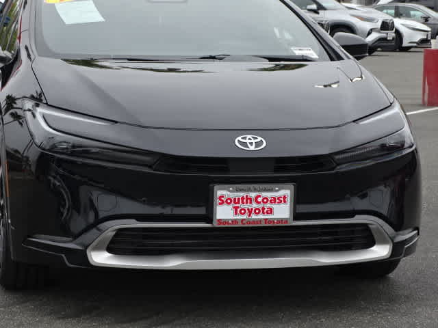 Certified 2026 Toyota Prius Plug-In Hybrid FWD image 4