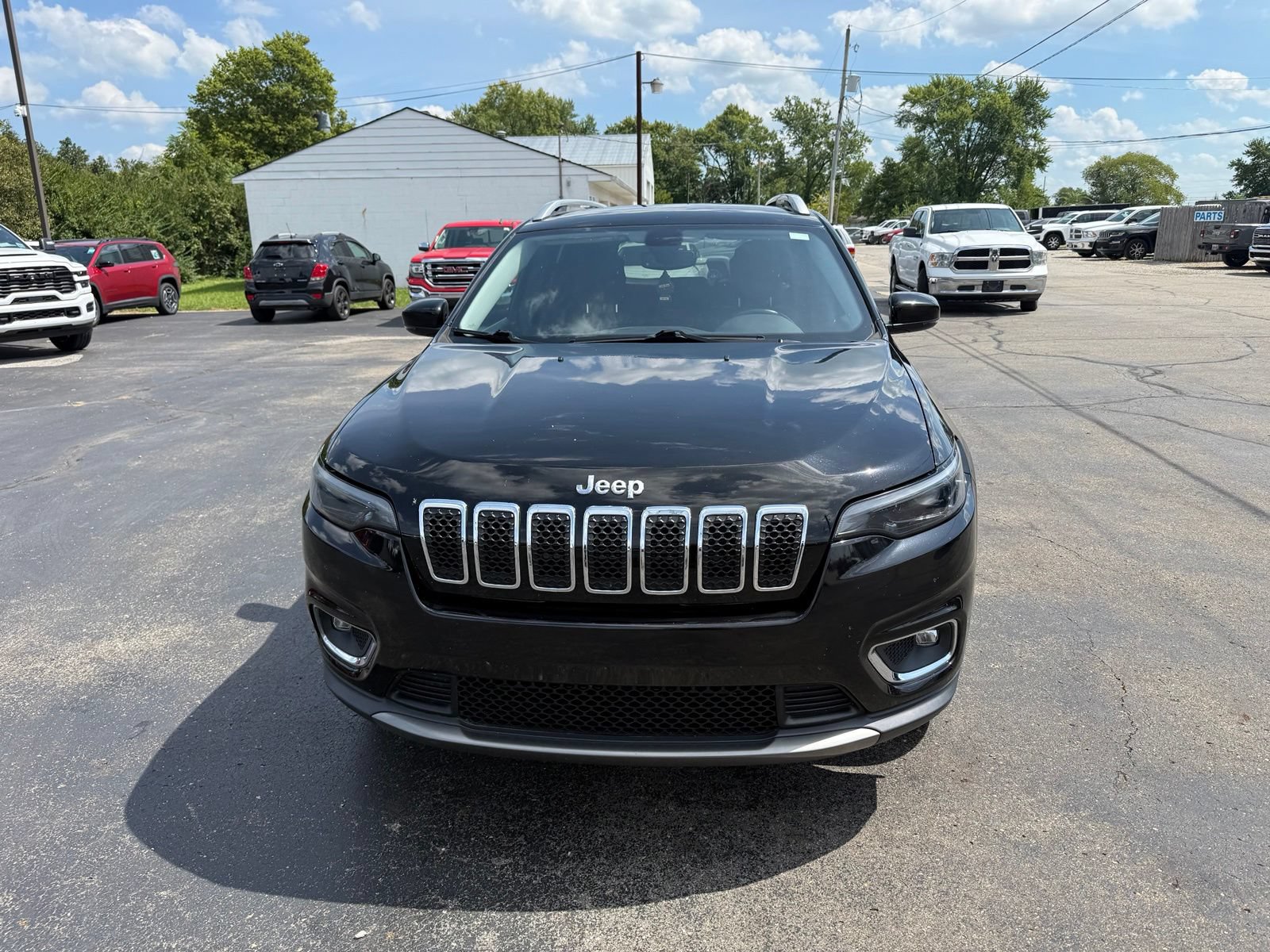 Used 2020 Jeep Cherokee Limited AWD/4WD image 2