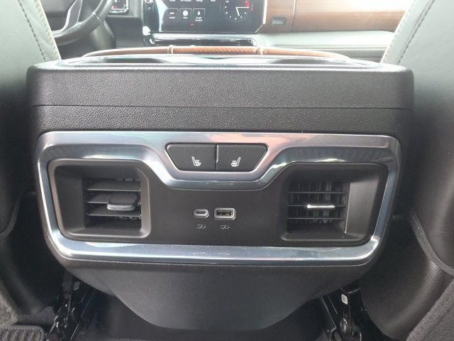 Used 2025 GMC Sierra 1500 Denali Ultimate AWD/4WD image 11
