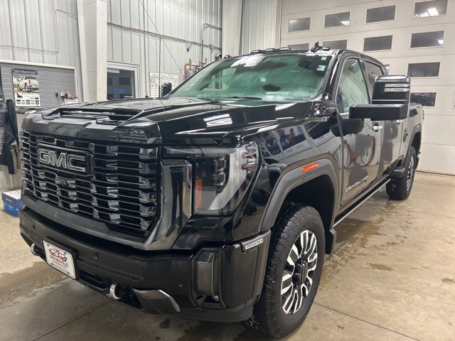 Used 2024 GMC Sierra 3500 Denali Ultimate image 2