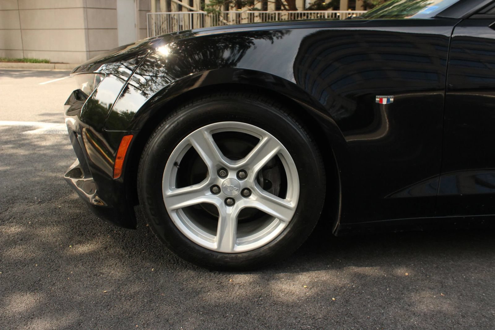 Used 2017 Chevrolet Camaro LT RWD image 11