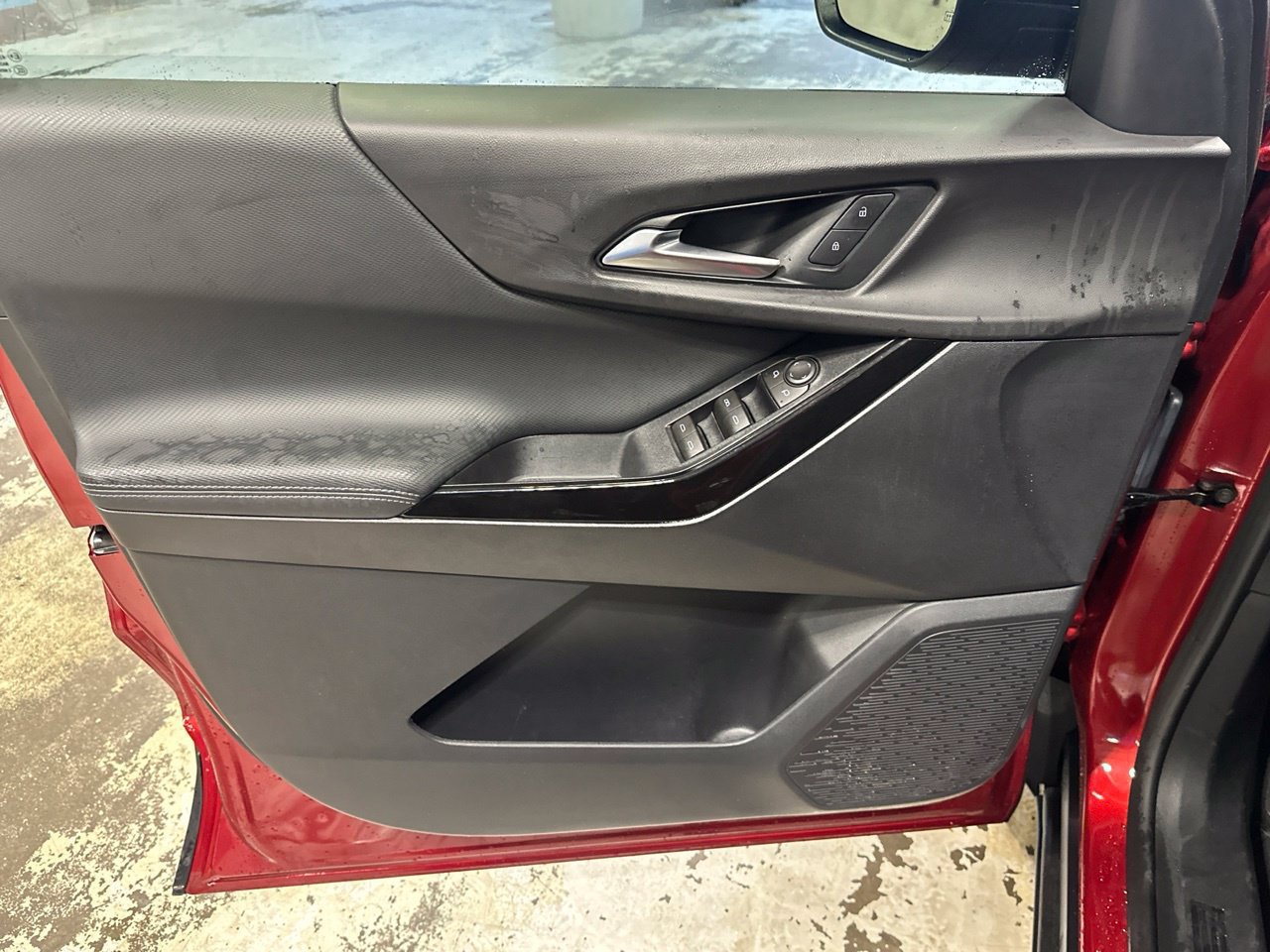 Used 2026 Chevrolet Equinox LT FWD image 10