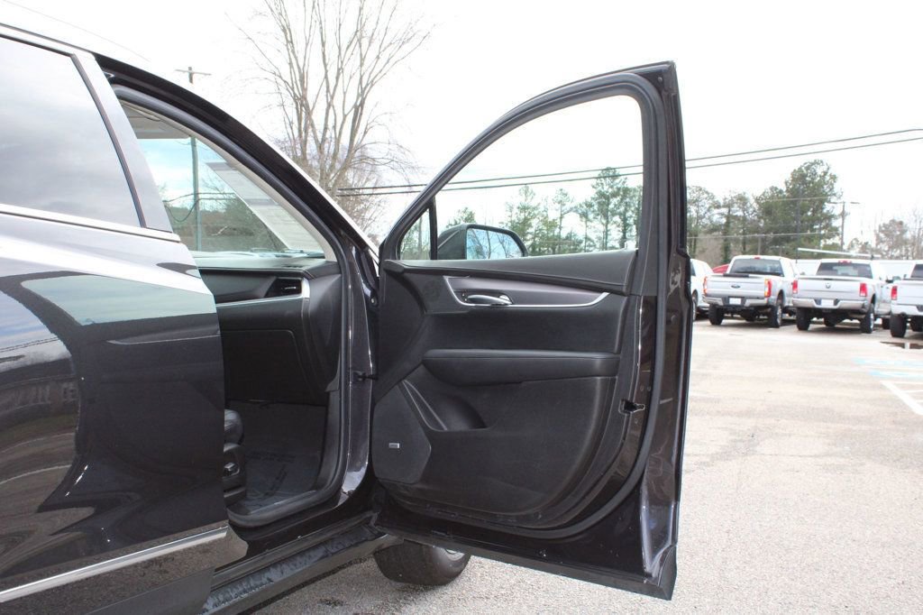 Used 2018 Cadillac XT5 Luxury w/ Driver Awareness Package image 32