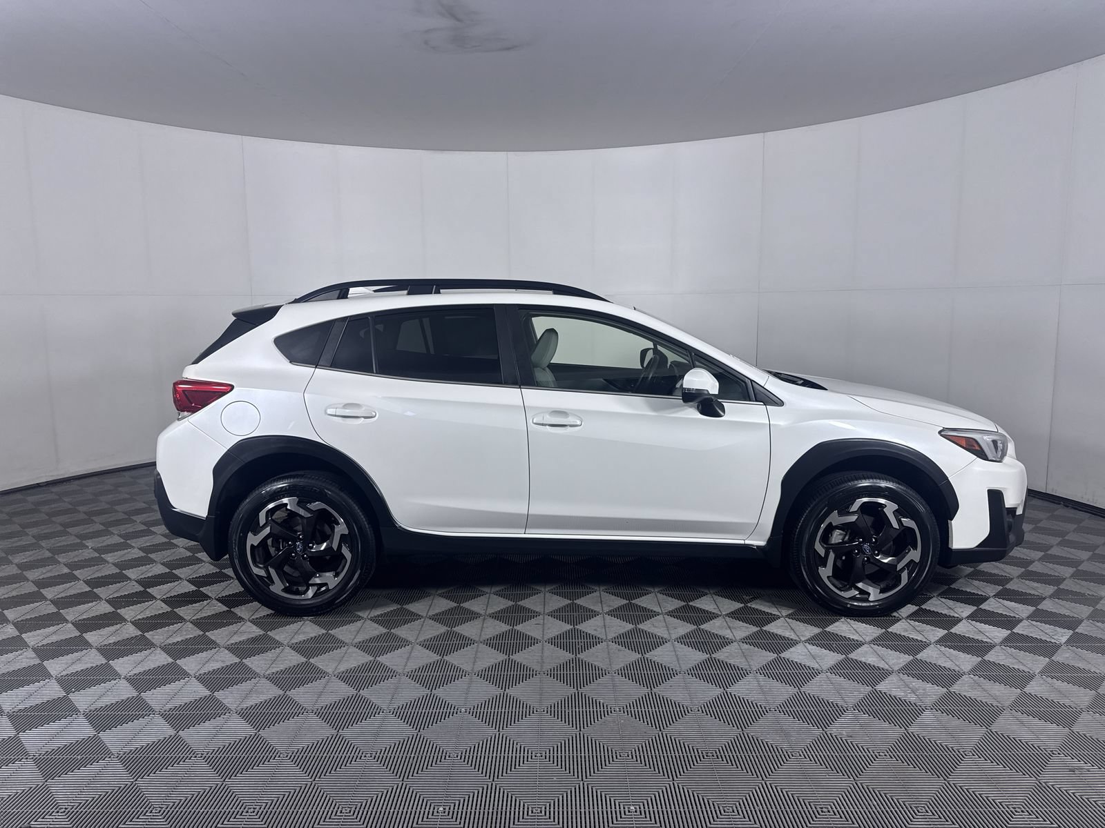 Used 2022 Subaru Crosstrek 2.5i Limited w/ Moonroof Package 2 AWD/4WD image 10