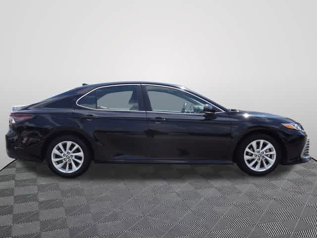 Used 2024 Toyota Camry LE FWD image 4