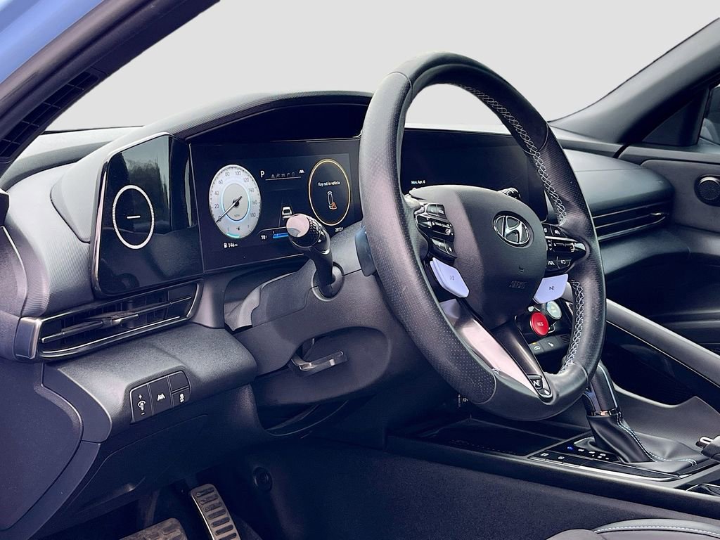 Used 2022 Hyundai Elantra N w/ Preferred Accessory Package FWD image 9