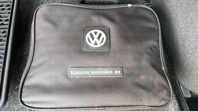 Used 2021 Volkswagen Tiguan SE w/ Panoramic Sunroof Package AWD/4WD image 14