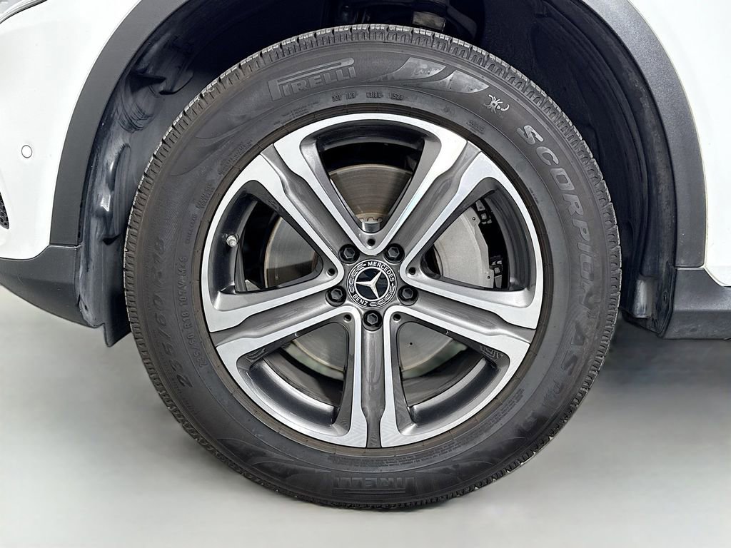 Used 2021 Mercedes-Benz GLC 300 GLC 300 image 33