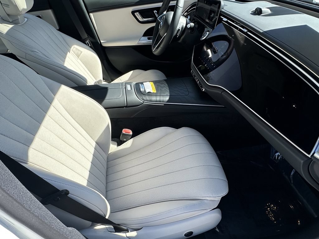 New 2026 Mercedes-Benz E 450 4MATIC Sedan image 15