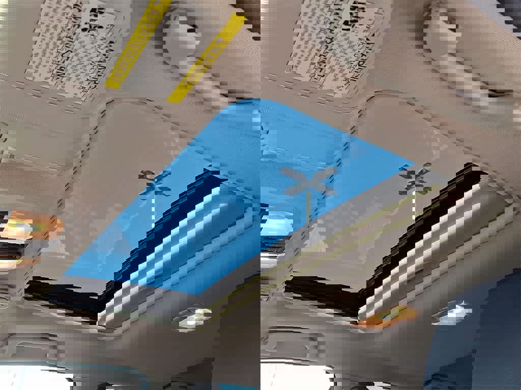 Used 2020 Subaru Crosstrek 2.0i Limited w/ Moonroof Package w/Navigation image 14