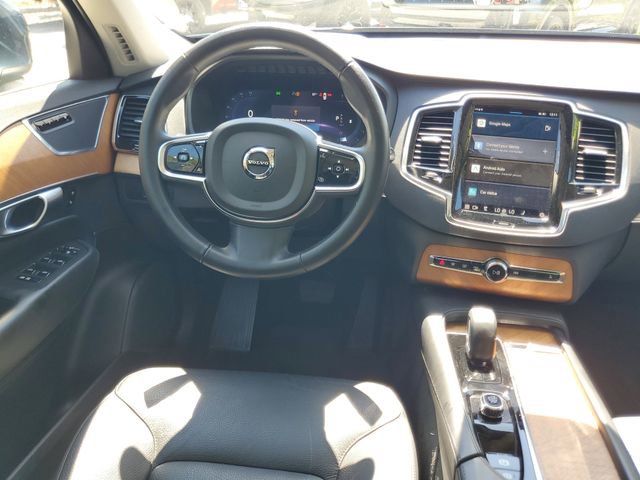 Used 2024 Volvo XC90 B5 Plus image 17