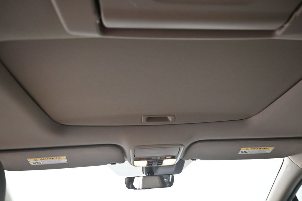 Used 2019 Honda Odyssey Elite image 17