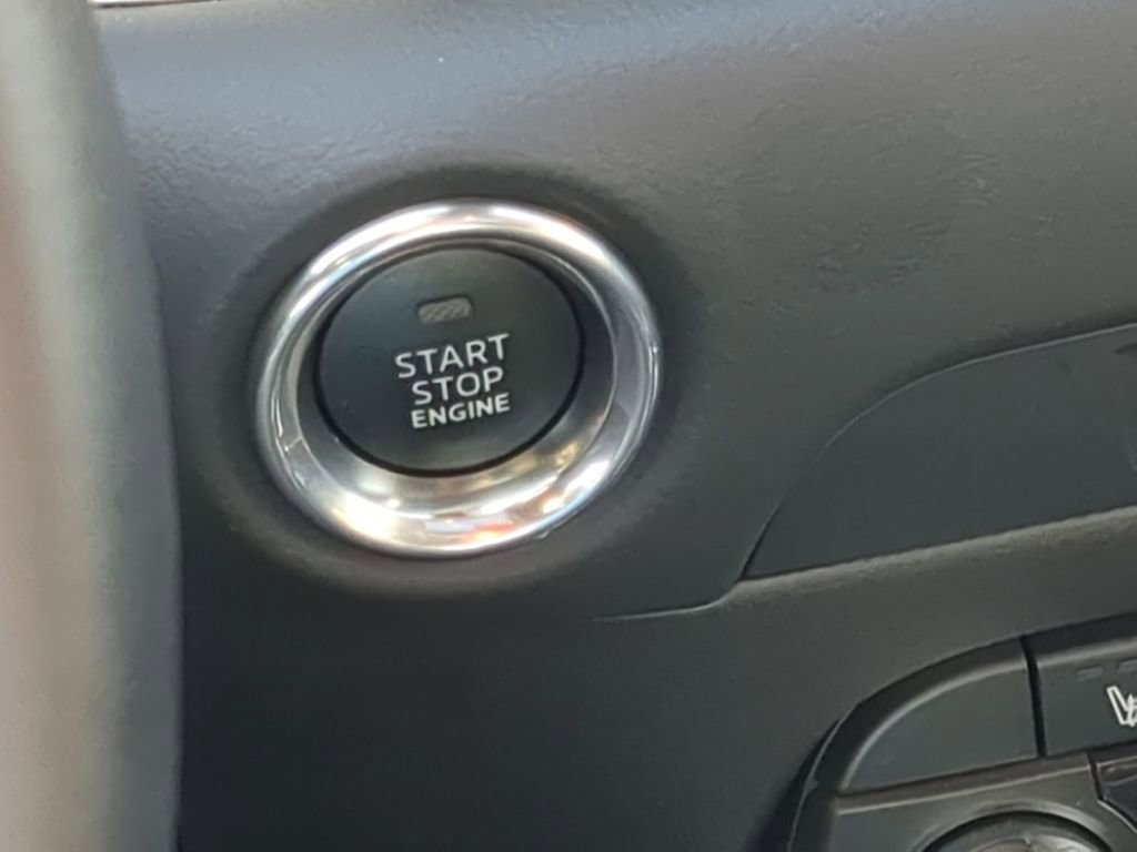 Used 2025 MAZDA CX-5 Carbon Edition image 17