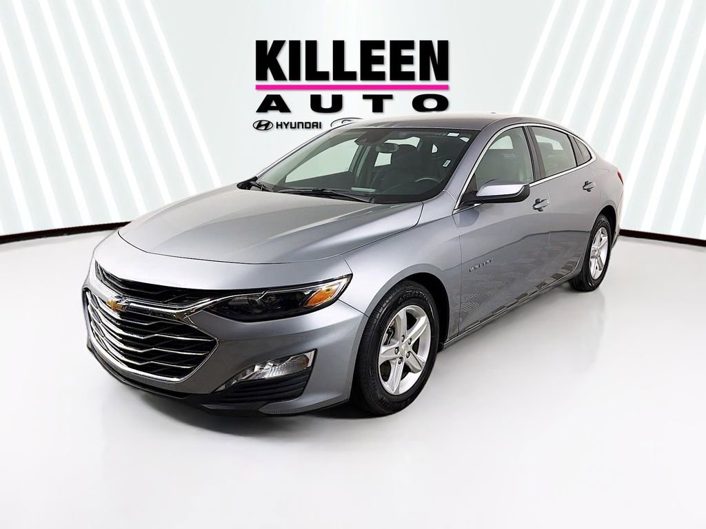 Used 2024 Chevrolet Malibu LT image 3