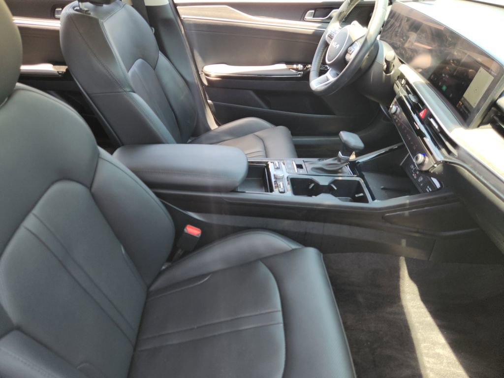 Used 2025 Kia K5 EX FWD image 11