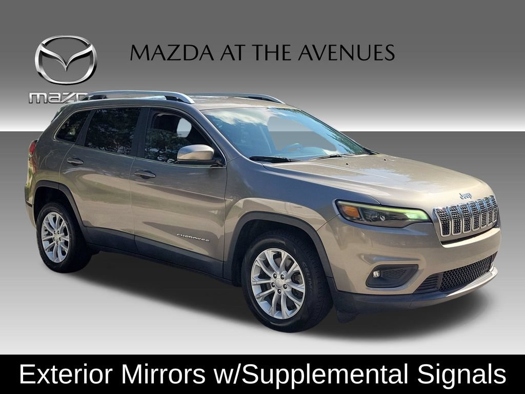 Used 2019 Jeep Cherokee Latitude w/ Popular Appearance Group FWD image 3