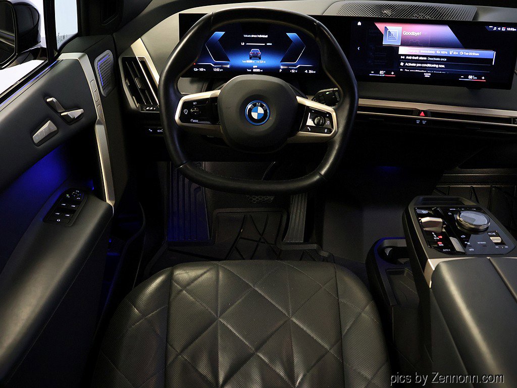 Used 2023 BMW iX M60 image 16