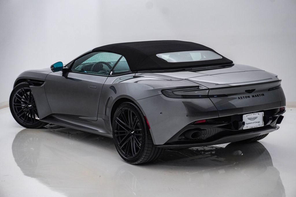 Used 2024 Aston Martin DB12 Convertible RWD image 8
