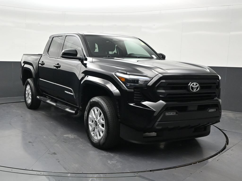 Used 2025 Toyota Tacoma SR5 RWD image 8