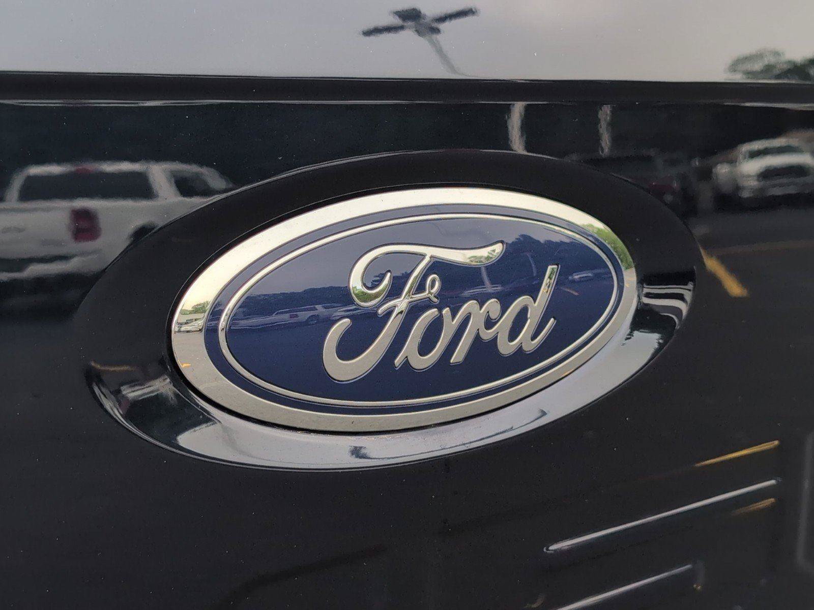 Used 2023 Ford F150 Lariat w/ Equipment Group 502A High AWD/4WD image 7