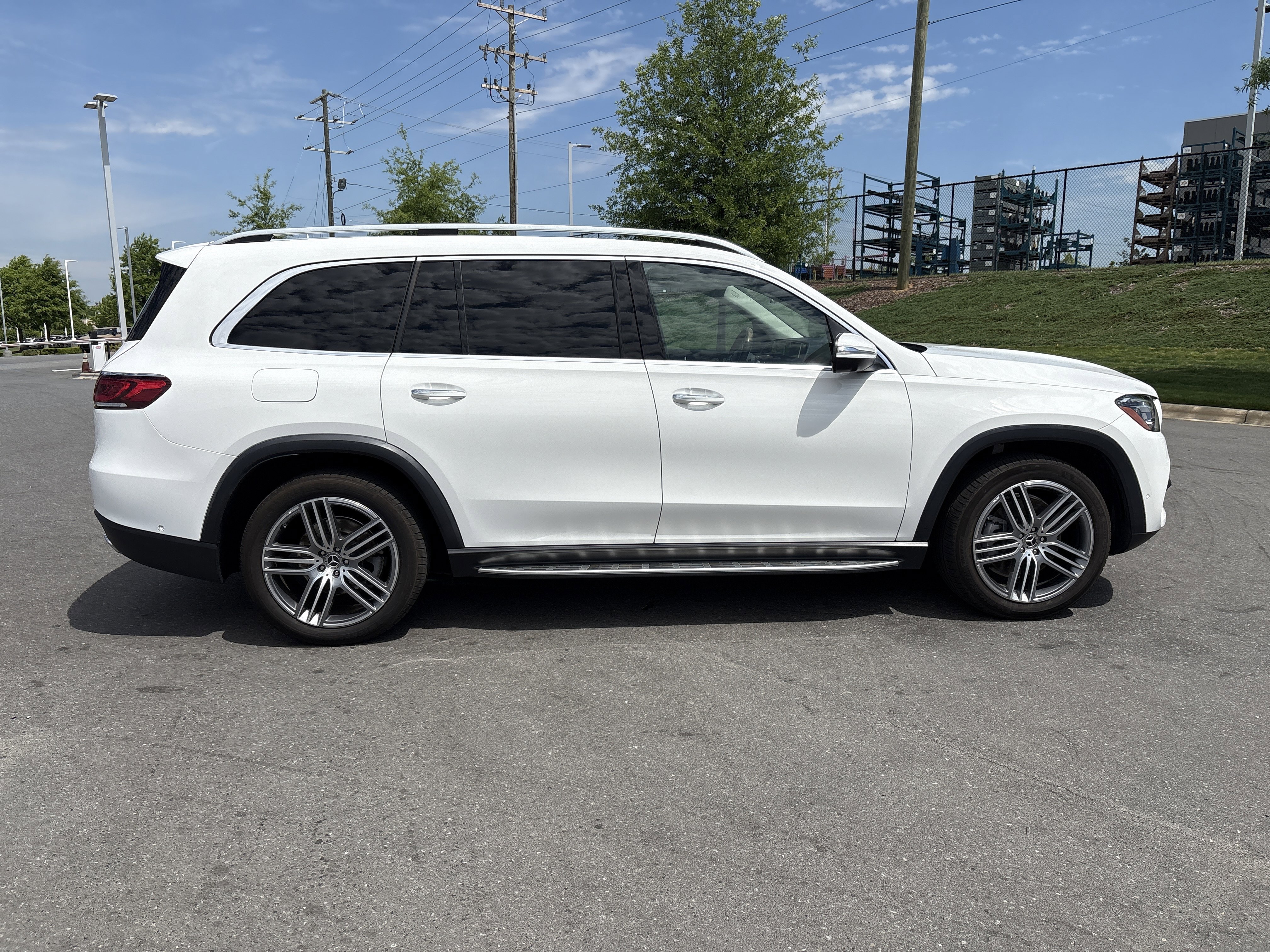 Used 2020 Mercedes-Benz GLS 450 4MATIC image 10