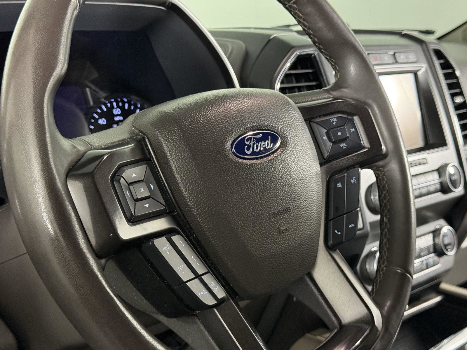 Used 2021 Ford Expedition Limited AWD/4WD image 8