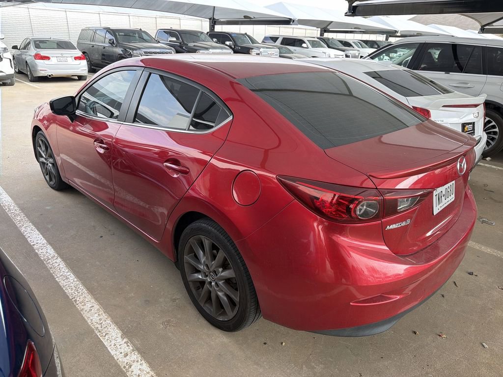 Used 2018 MAZDA MAZDA3 Touring image 4