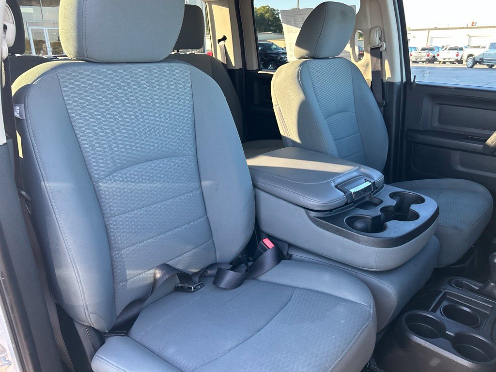 Used 2016 RAM 2500 Tradesman w/ Chrome Appearance Group AWD/4WD image 17