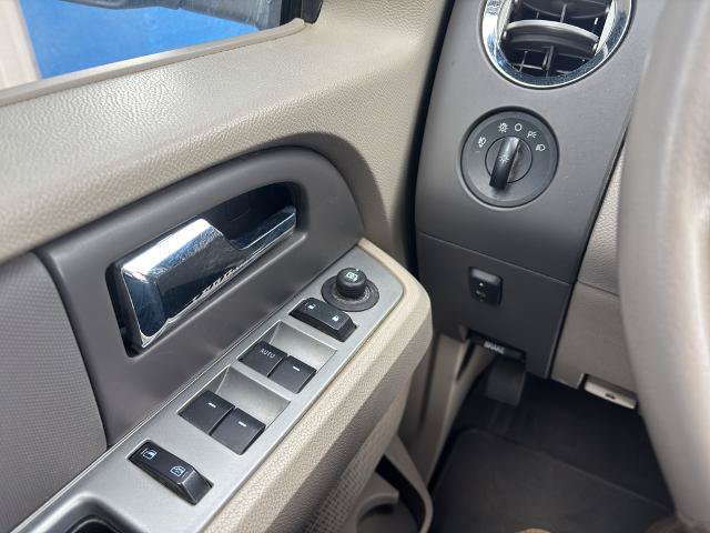 Used 2011 Ford Expedition EL XLT AWD/4WD image 26