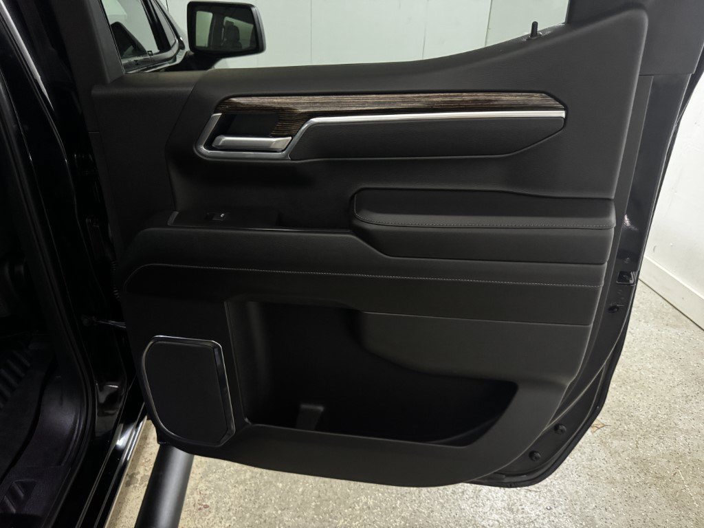 Used 2025 GMC Sierra 1500 Elevation w/ Preferred Package AWD/4WD image 64