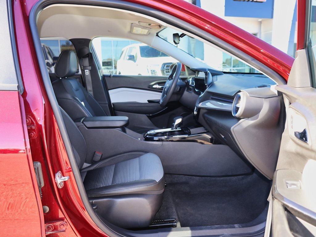 Certified 2024 Chevrolet Trax LT image 24