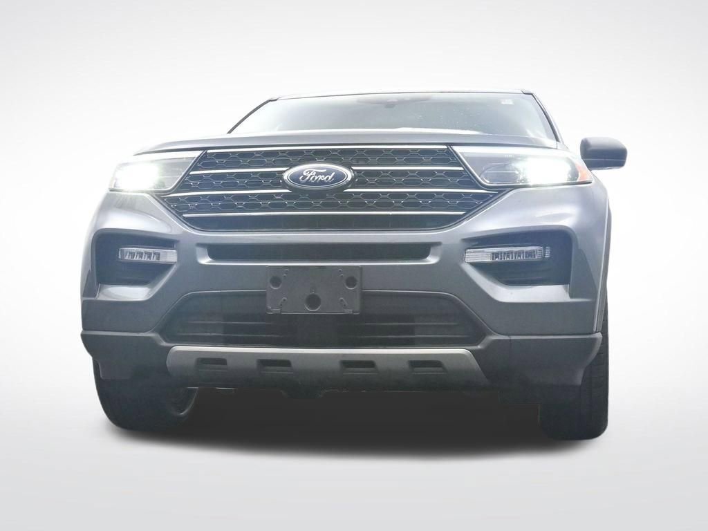 Used 2024 Ford Explorer XLT w/ Equipment Group 202A image 31