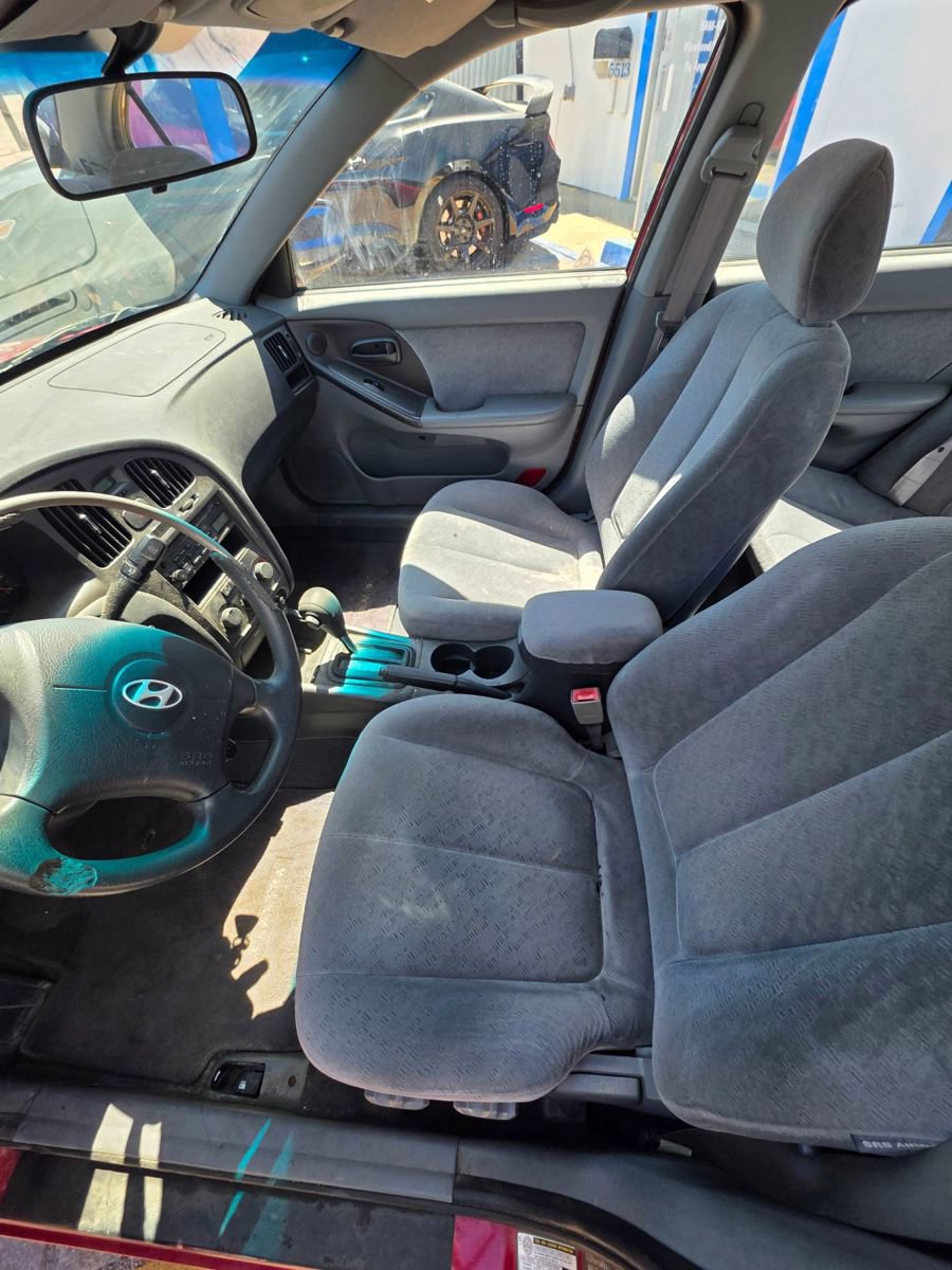 Used 2005 Hyundai Elantra GLS FWD image 10