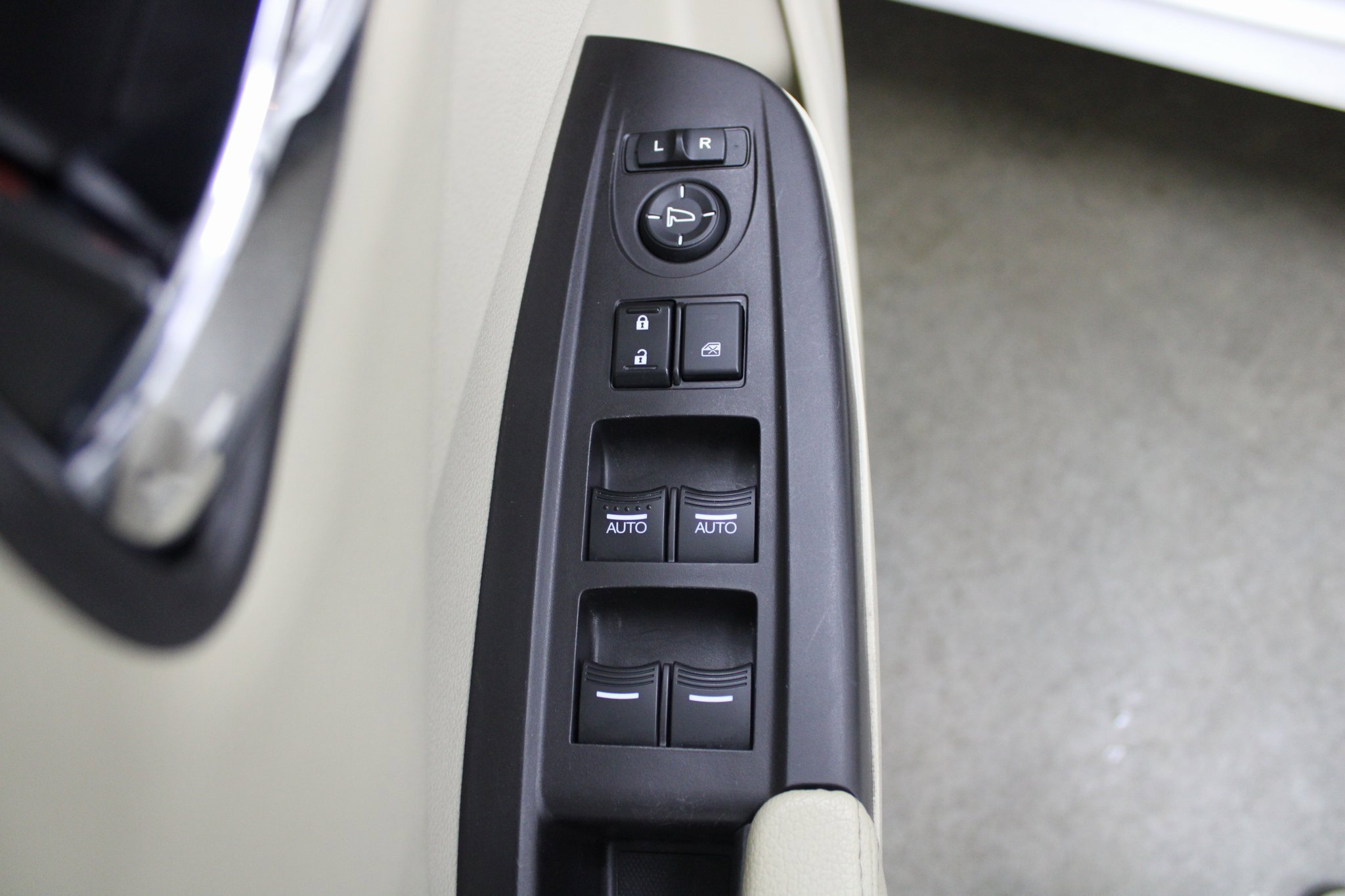 Used 2017 Acura RDX FWD image 14